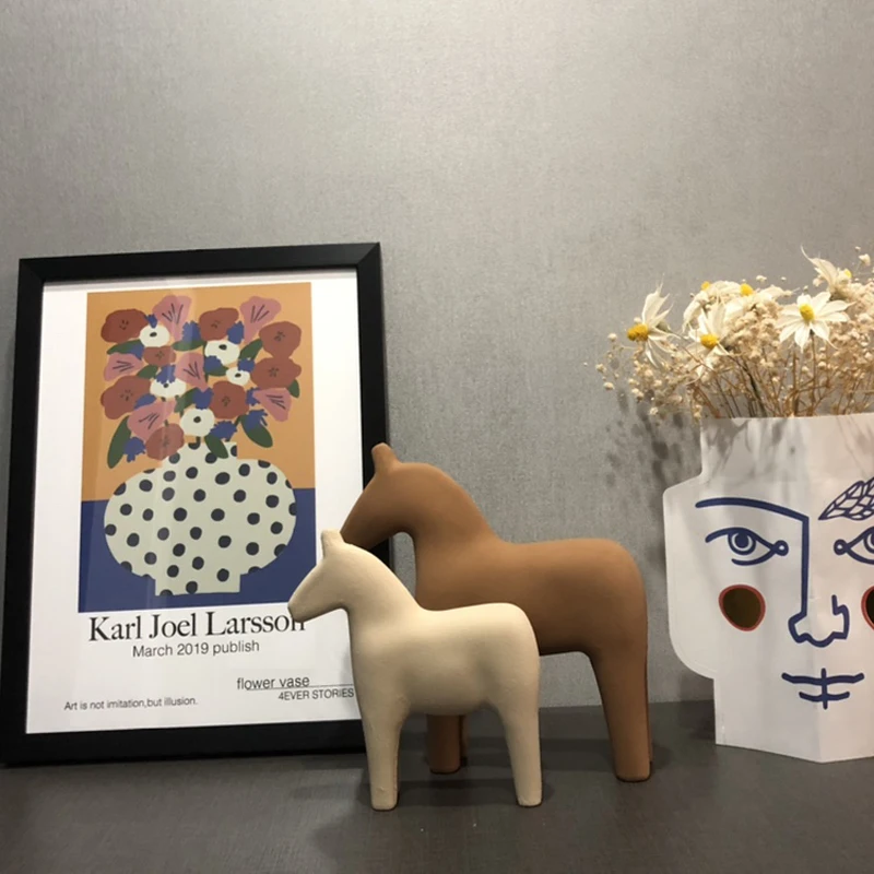 Nordische Holzpferde-Ornamente – Baby Nursery Office Bewertung und Preis
